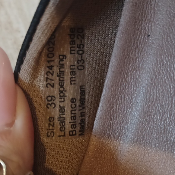 NWOT Dansko Karen Burnished Nubuck Black Loafers - Picture 11 of 11